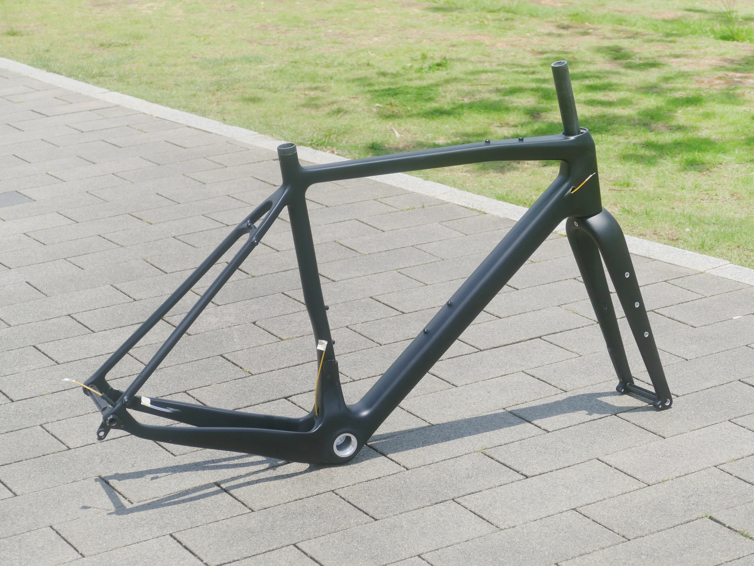 Высококачественная углеродистая полноразмерная велосипедная рама UD с толстой