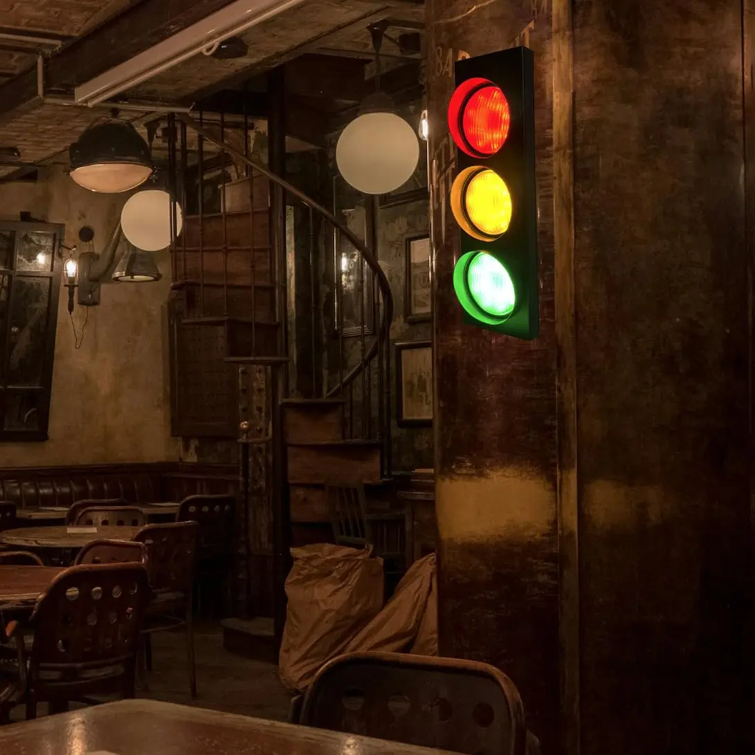 Индустриальный трафик Женский винтажный светильник с дистанционным управлением