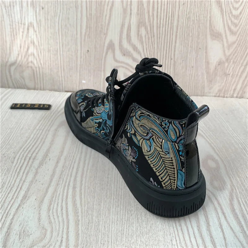 

Black Men Hip-Hop High Top Shoes Lace Up Print Casual Shoes Winter Fashion Round Toe Flat Outdoor Sneakers Zapatos Hombre