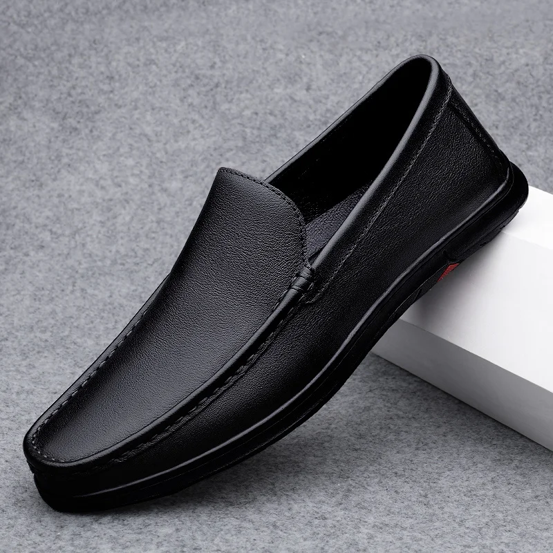 Casual Fashion Men Leather Shoes All-Match Soft Bottom Slip on Driving Lazy Shoes Mens Driving Shoes Spring Summer Moccasins