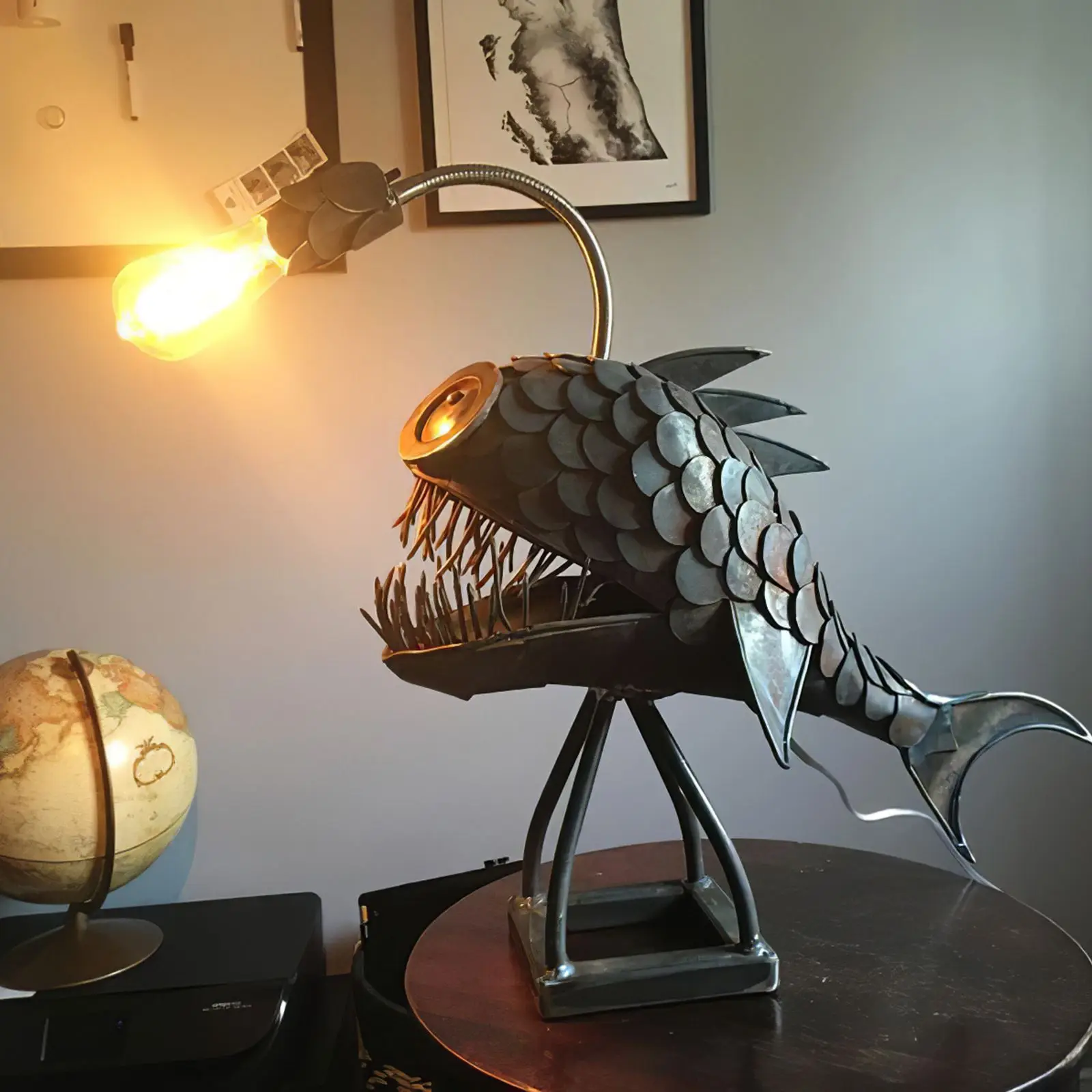 

Angler Fish Lamp Floor-standing Retro Art Table Lamp with USB Interface Table Lamps LED Light for Bedroom Living Room Office Bar