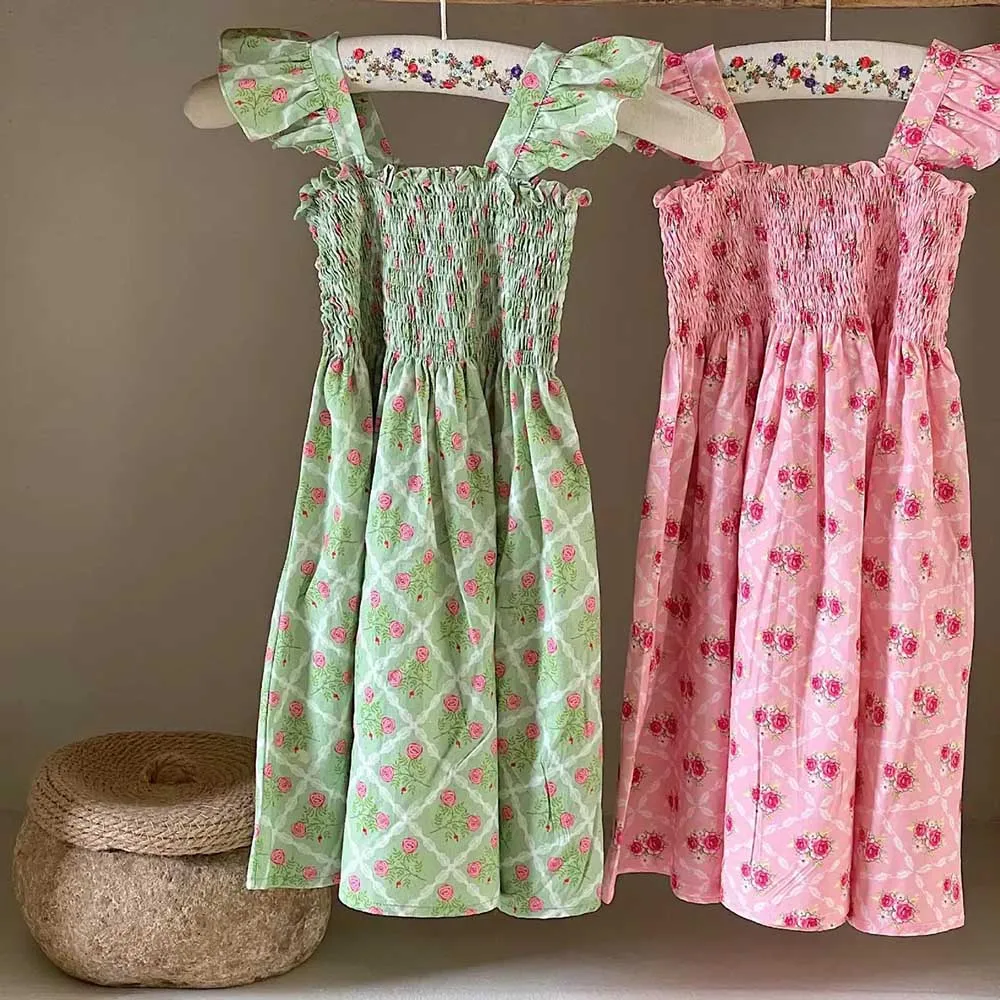 

Платья для маленьких девочек, одежда, новое летнее платье, Новые Модные Платья с цветочным принтом и рукавами-летающими рукавами, платье принцессы для маленьких девочек, платья