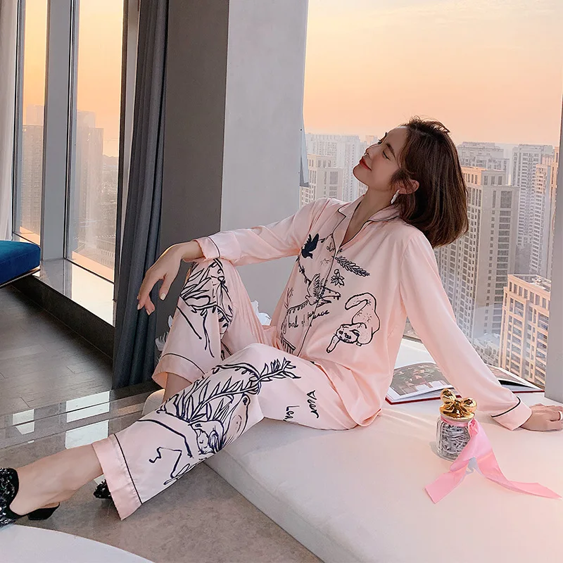 Women's Pajamas Set Luxury Style Fashion Natural Animal Graffiti Sleepwear Silk Like Leisure Home Clothes Nightwear
