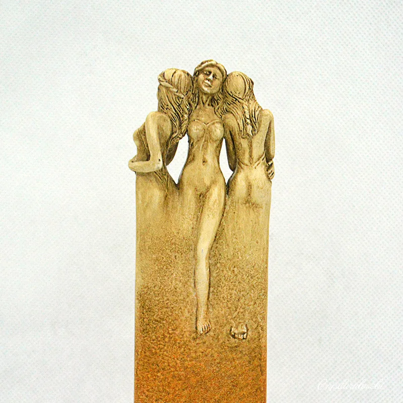 

Women Sculpture Exquisite Workmanship Goddess Statue Crafting Art Three Goddess Hugged Figurine