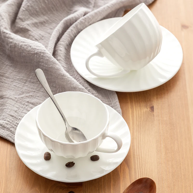 

Ceramic Luxury Coffee Cup Set Porcelain Camping Latte Travel Tea Set Stand Mug Portable Chinese Copo Termico Home Drinkware