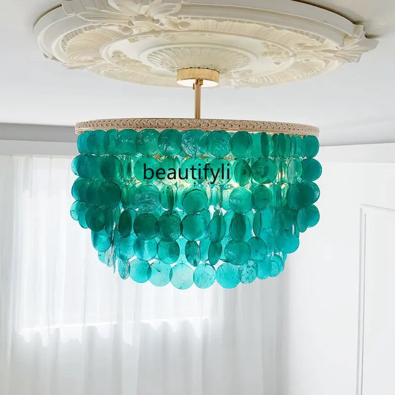 

yj Fresh Romantic Light French Retro Green Shell Wind Chime Modern Ceiling Lamp