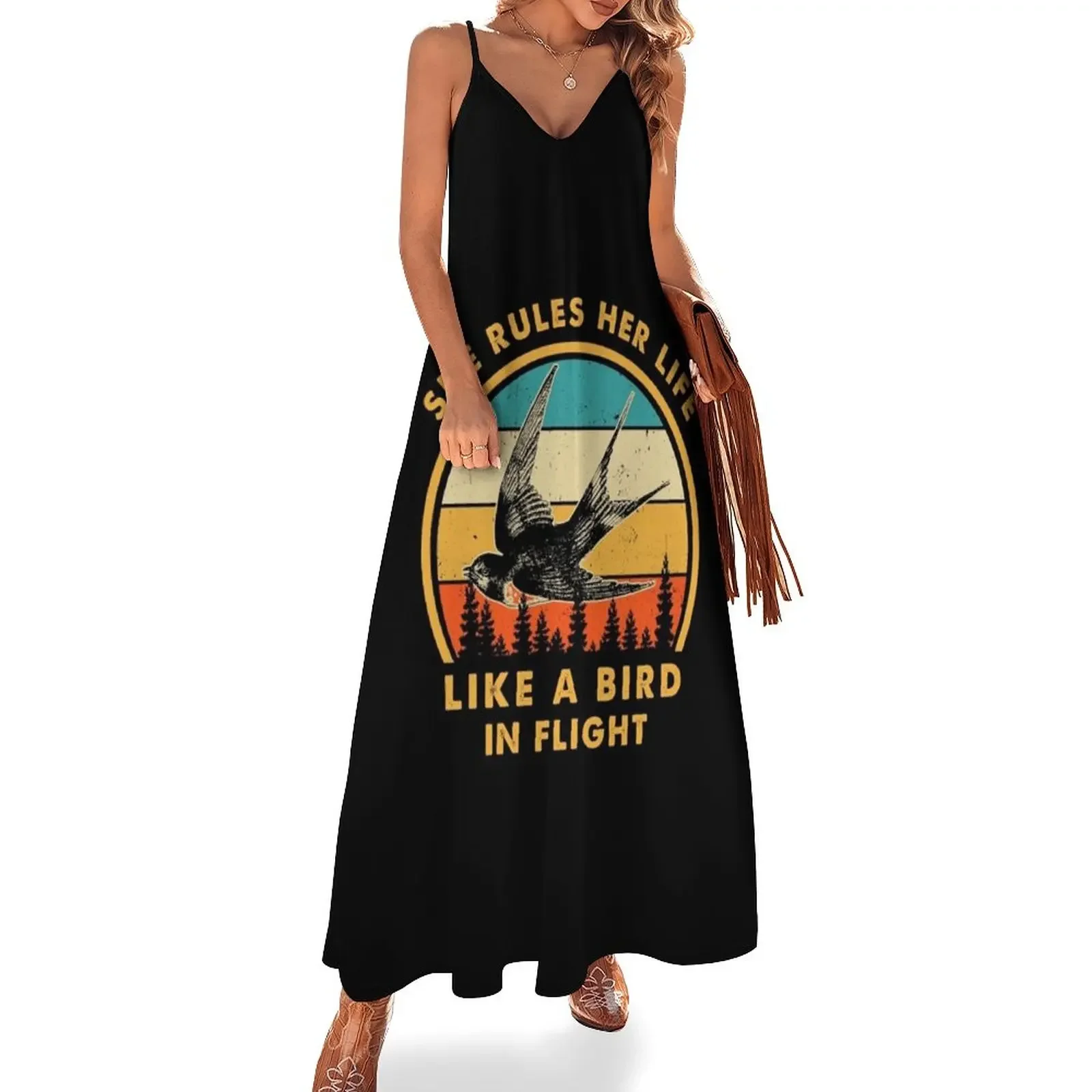 Она правила ее жизнь как птица в полете винтажное платье без рукавов для