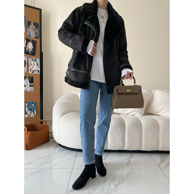LXUNYI Shearling Coat Women 2023 Thick Warm Long Sleeve Loose Motorcycle Jacket Plush Korean Winter Ladies Suede Oversize Beige