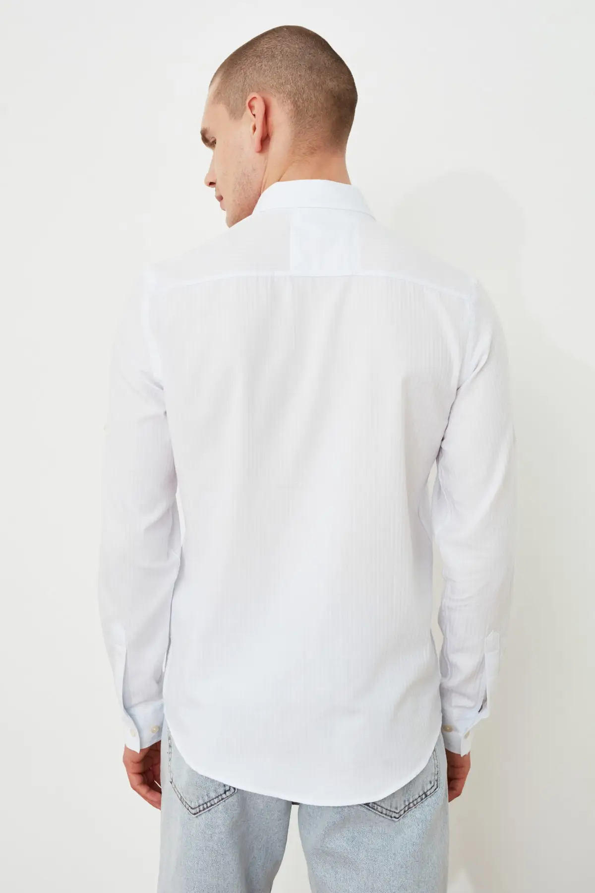 

Trendyol Male Slim Fit Button Collar Striped Epaulets Shirt TMNSS21GO1064