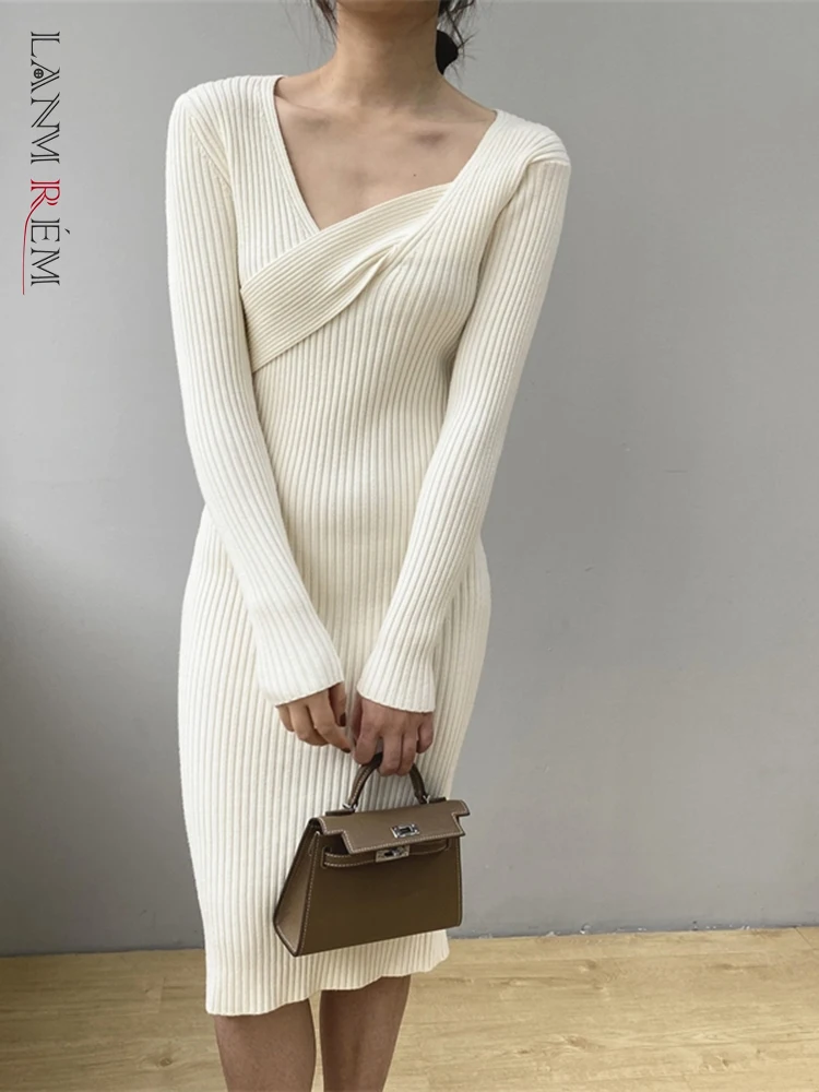 

Женское трикотажное платье LANMREM, облегающее платье с v-образным вырезом и длинными рукавами на осень 2022, 2M289