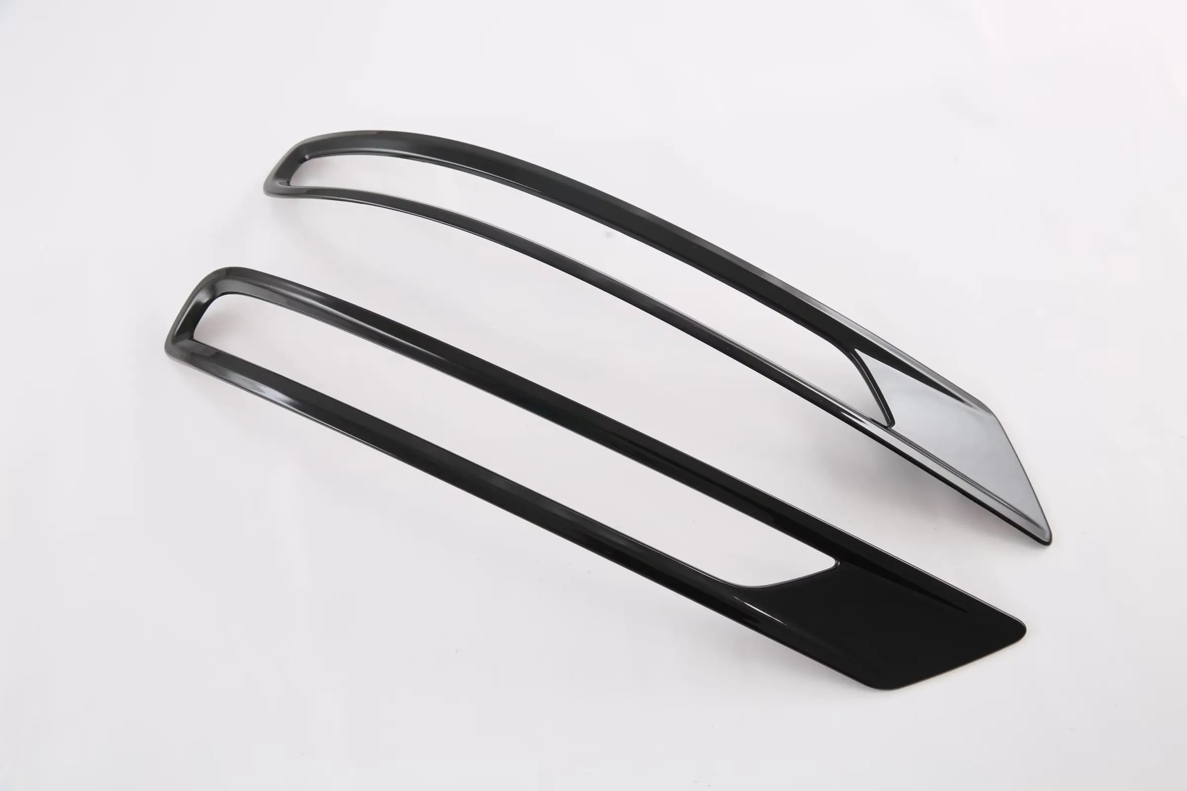 Для Mitsubishi Outlander PHEV 2022 2023 2024, задняя противотуманная фара, рамка, крышка, полоски заднего бампера, накладки из АБС-пластика, автомобильные аксессуары из углеродного волокна