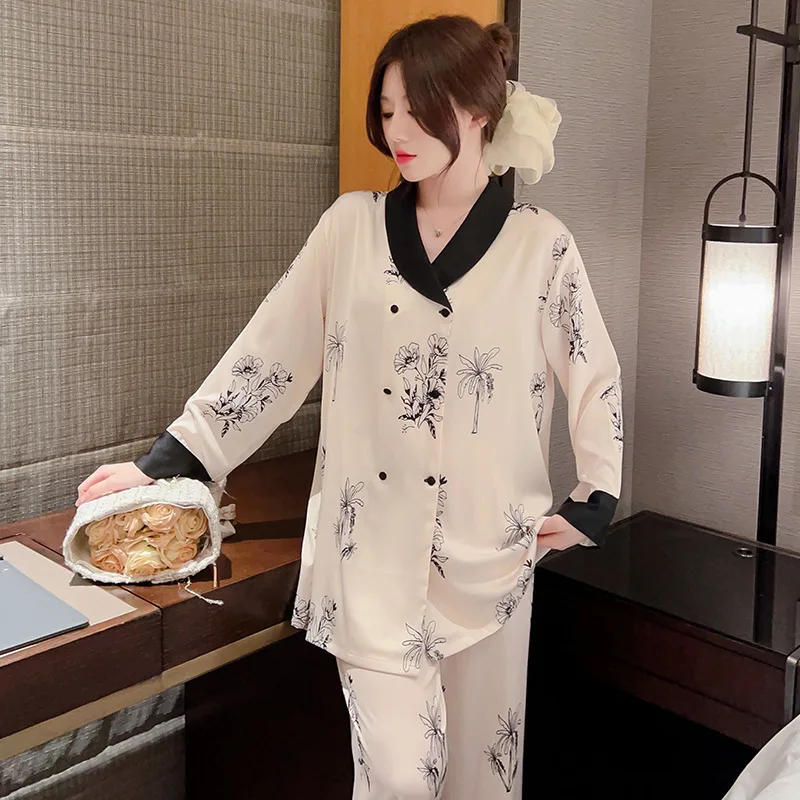 2023 New Printed Pajamas for Women Spring and Autumn Long sleeved Double breasted Ice and Snow Silk Home Furnishings for Women