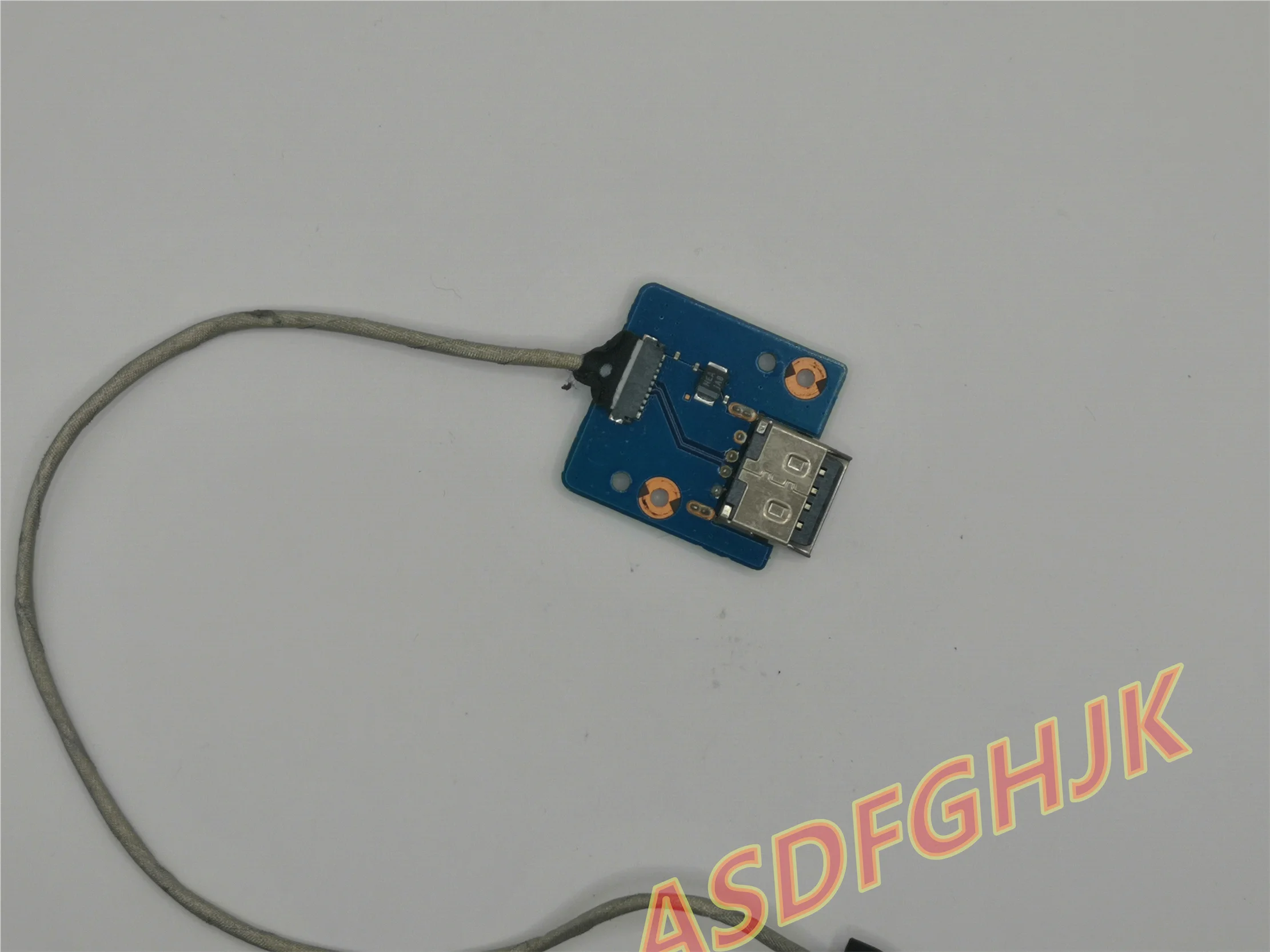 

Плата с USB-портом и кабелем для Samsung Notebook Xe500t1c