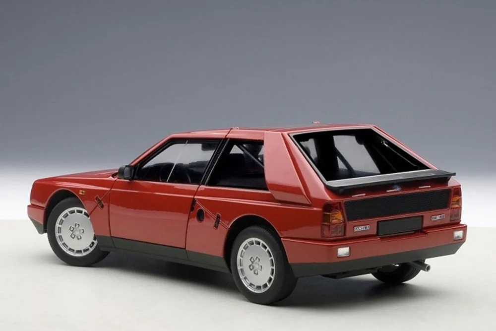LANCIA DELTA S4 STRADALE 1985 RED METALLIC |