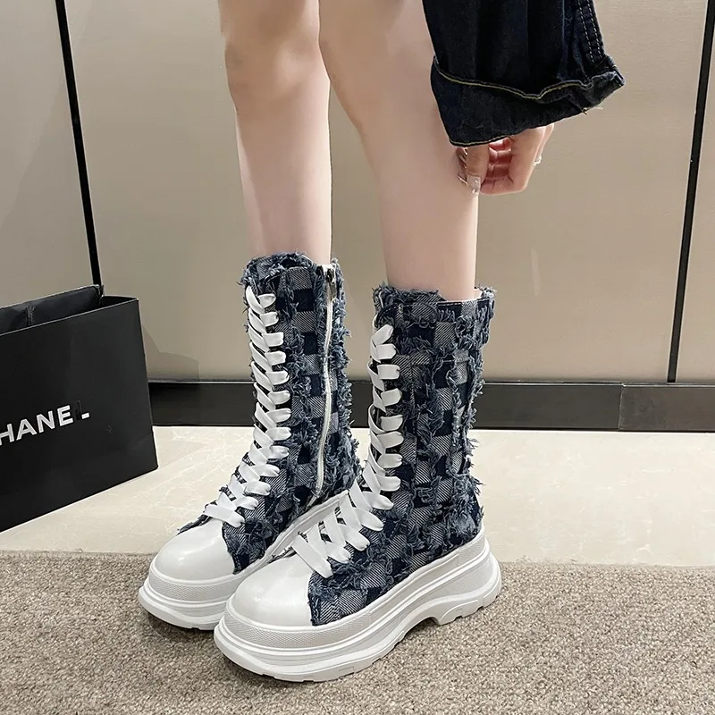 Женские ботинки с перекрестной шнуровкой на молнии сбоку до середины икры