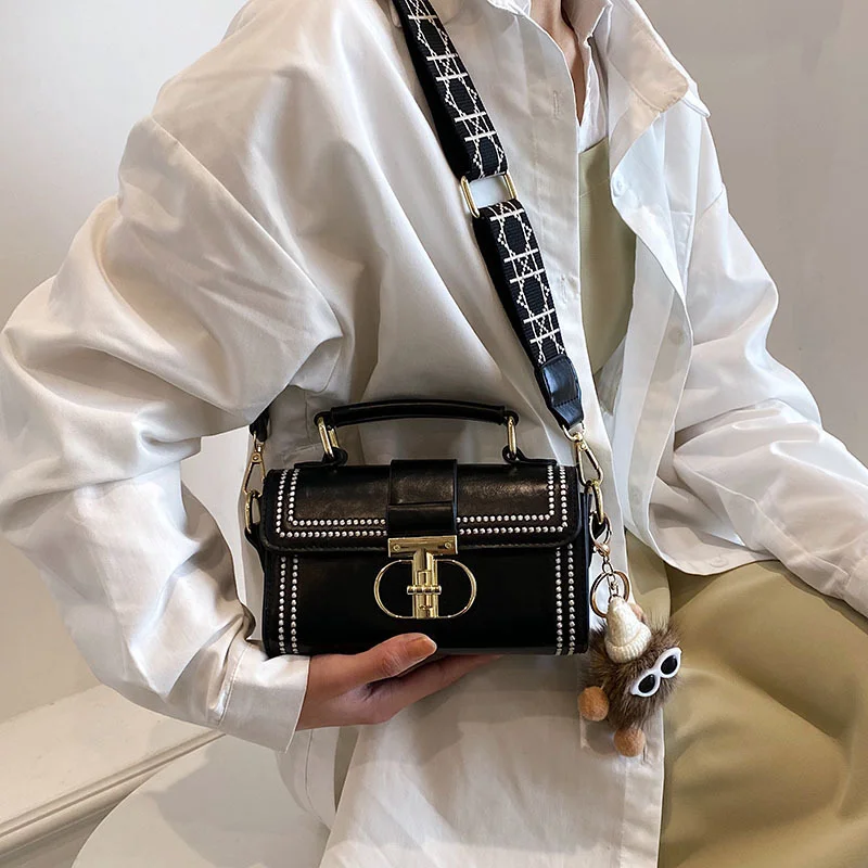 

Women's PU Small Travel Underarm Crossbody Hand Bags Sewing Thread Solid Color Wide Shoulder Square Handbags for сумка الحقيبة