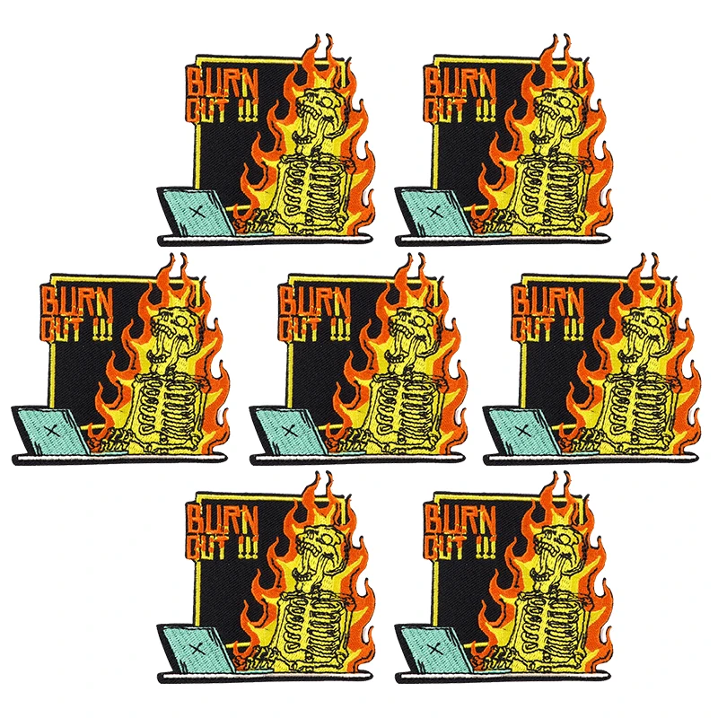 10 шт. термоклейкие нашивки с вышивкой черепа