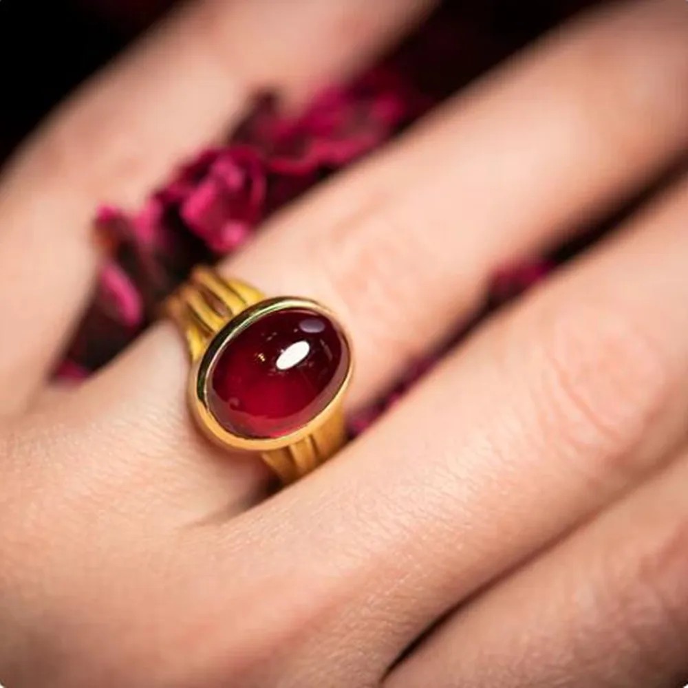 

New Fashion Imitation Garnet Chalony Agate Red Corundum Finger Ring Set Ruby Jewelry Ring for Women Engagement Party Jewelry