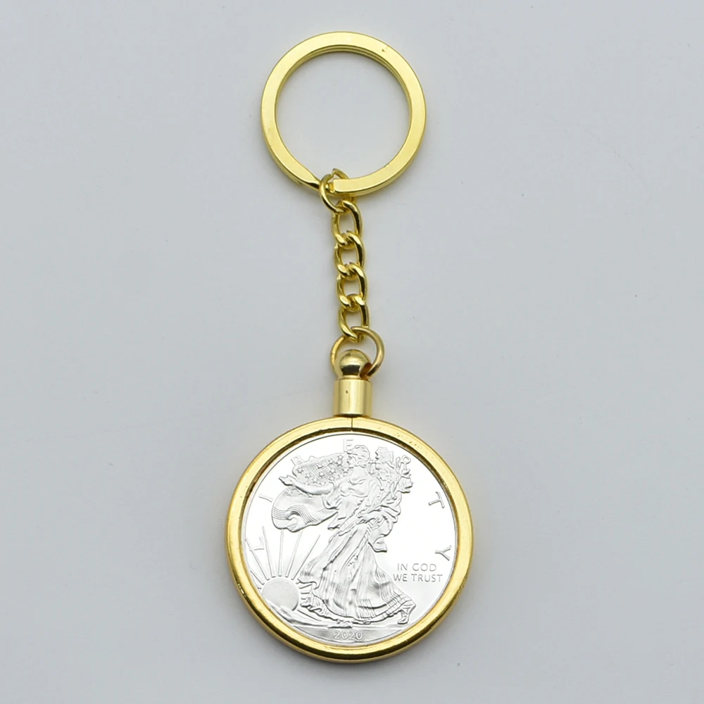 

Statue of Liberty Coin Keychain Metal Silver Plated Badge Bag Personality Pendant Keyring Ornament