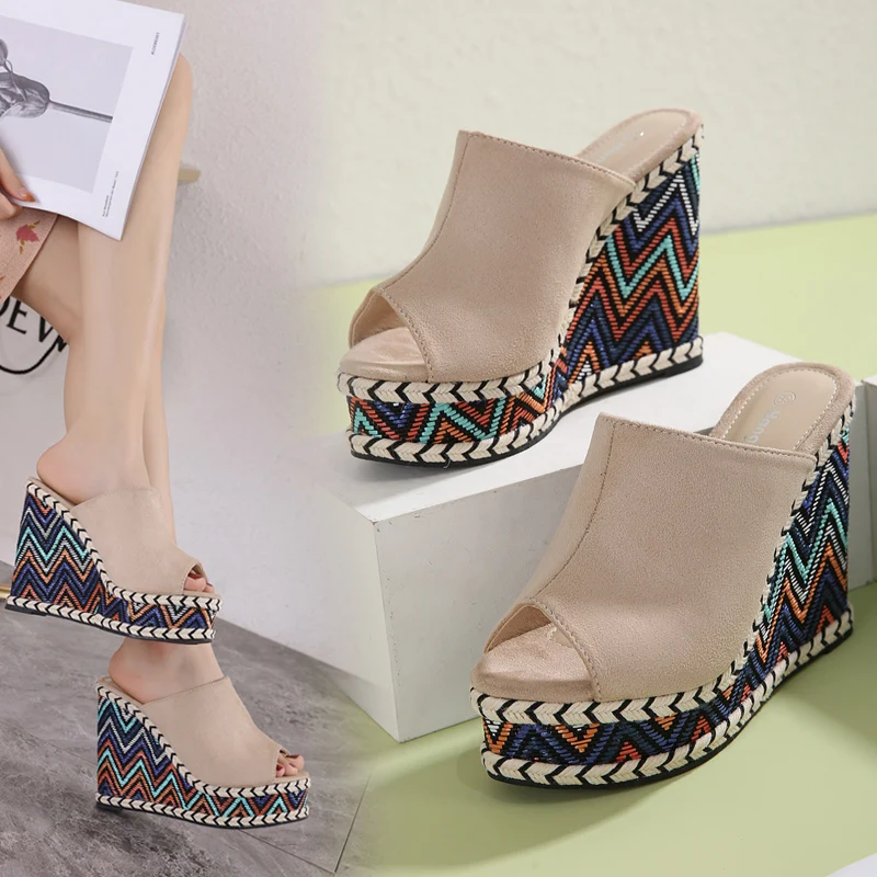 

2022 Wedges Sandals High Heel Platform Wedges Metal Decoration Flower Summer Elegant Cozy Women Fashion Slipper Mules Shoes