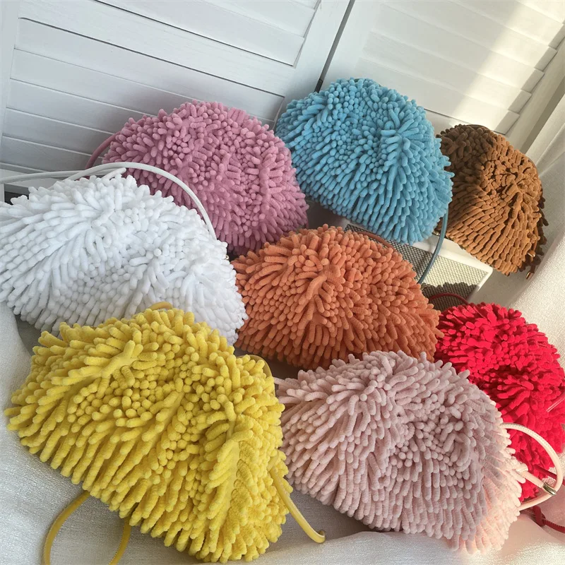 Рисунок 2 - Дизайнерская плюшевая сумка в форме облака