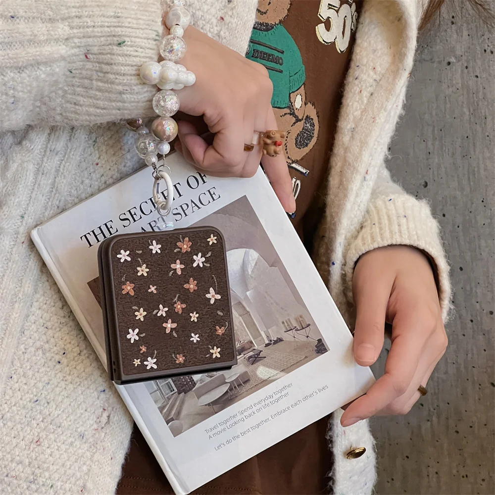 Роскошный чехол для телефона с жемчужным браслетом и цепочкой милыми цветами