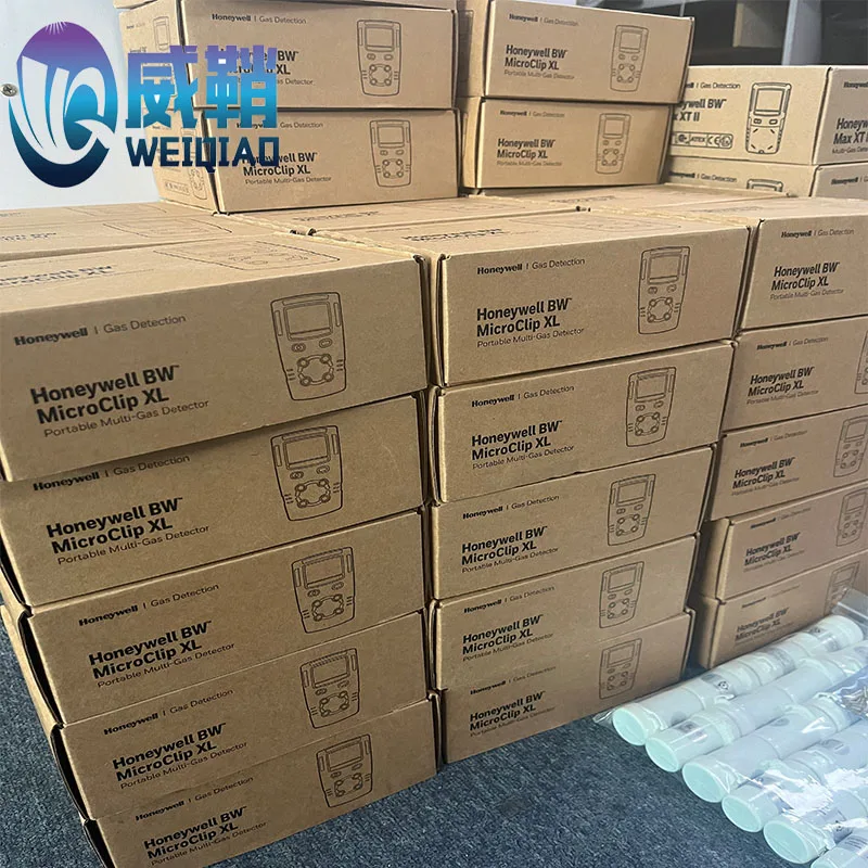 Портативный детектор газа 4 в 1 Honeywell BW MAX XTII