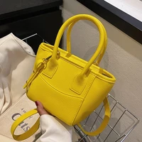 cute totes small crossbody messenger bucket bags for women 2022 trendy fashion summer ladies branded shoulder handbags purse