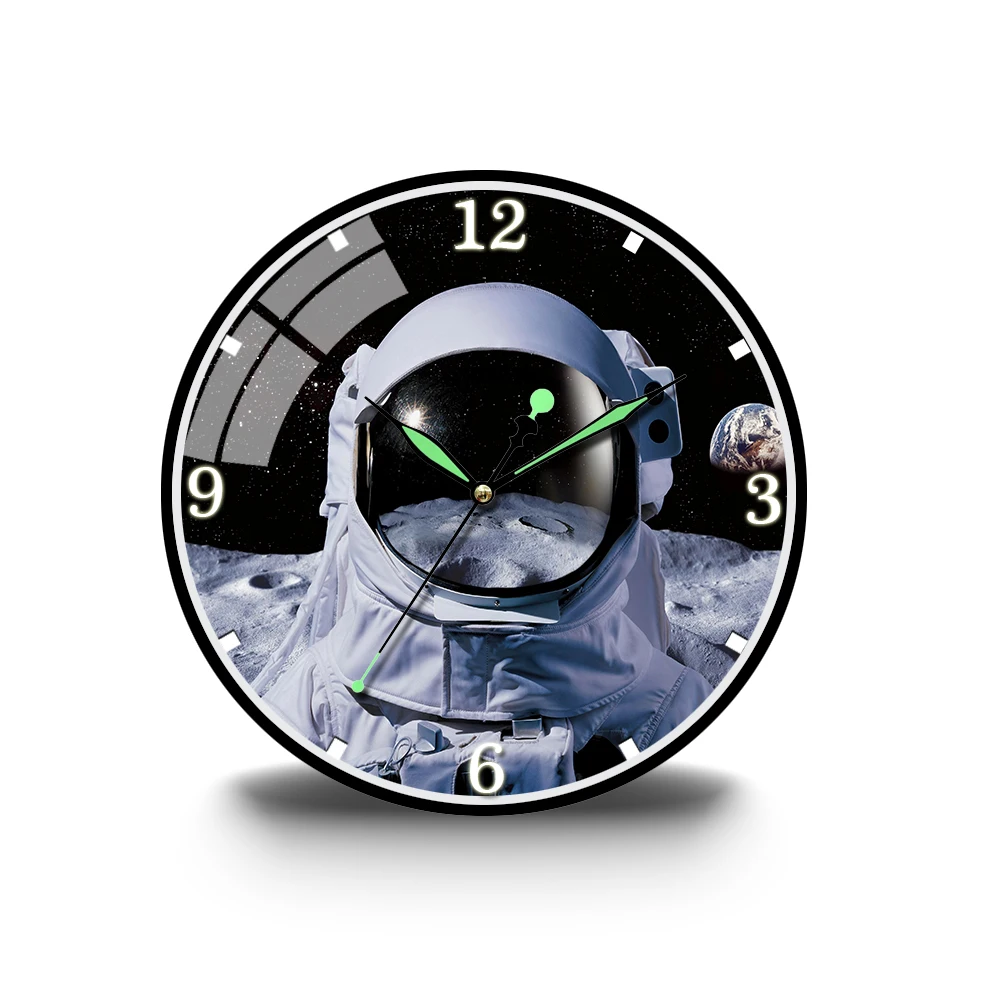 

Space Exploration Creative Astronaut Spaceship New Wall Clock Fashion Living Room Watch Modern Home Decoration Round Clocks