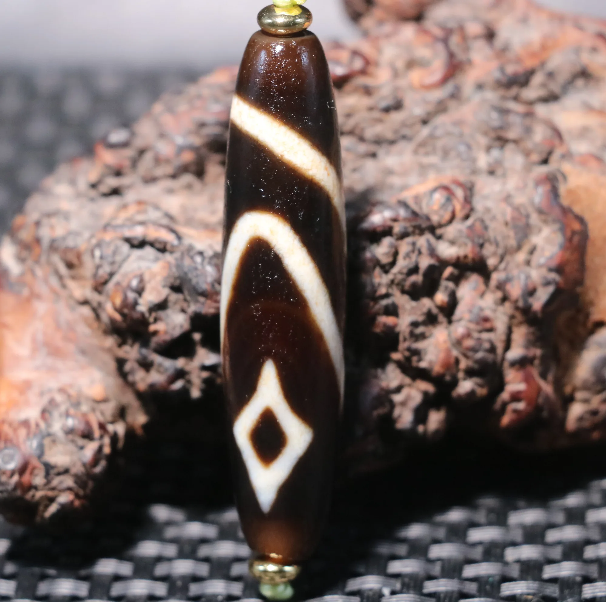 Уникальный узор волшебный тибетский старый агат гора 2 подвеска из бисера дзи с