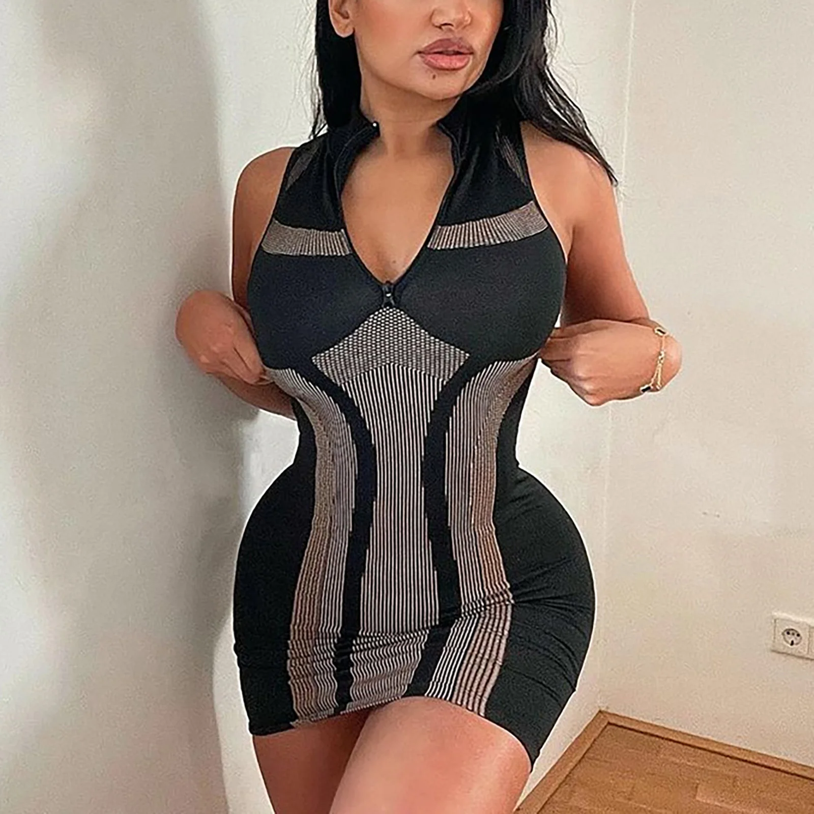 

Женское коктейльное платье в полоску, с открытой спиной, на молнии