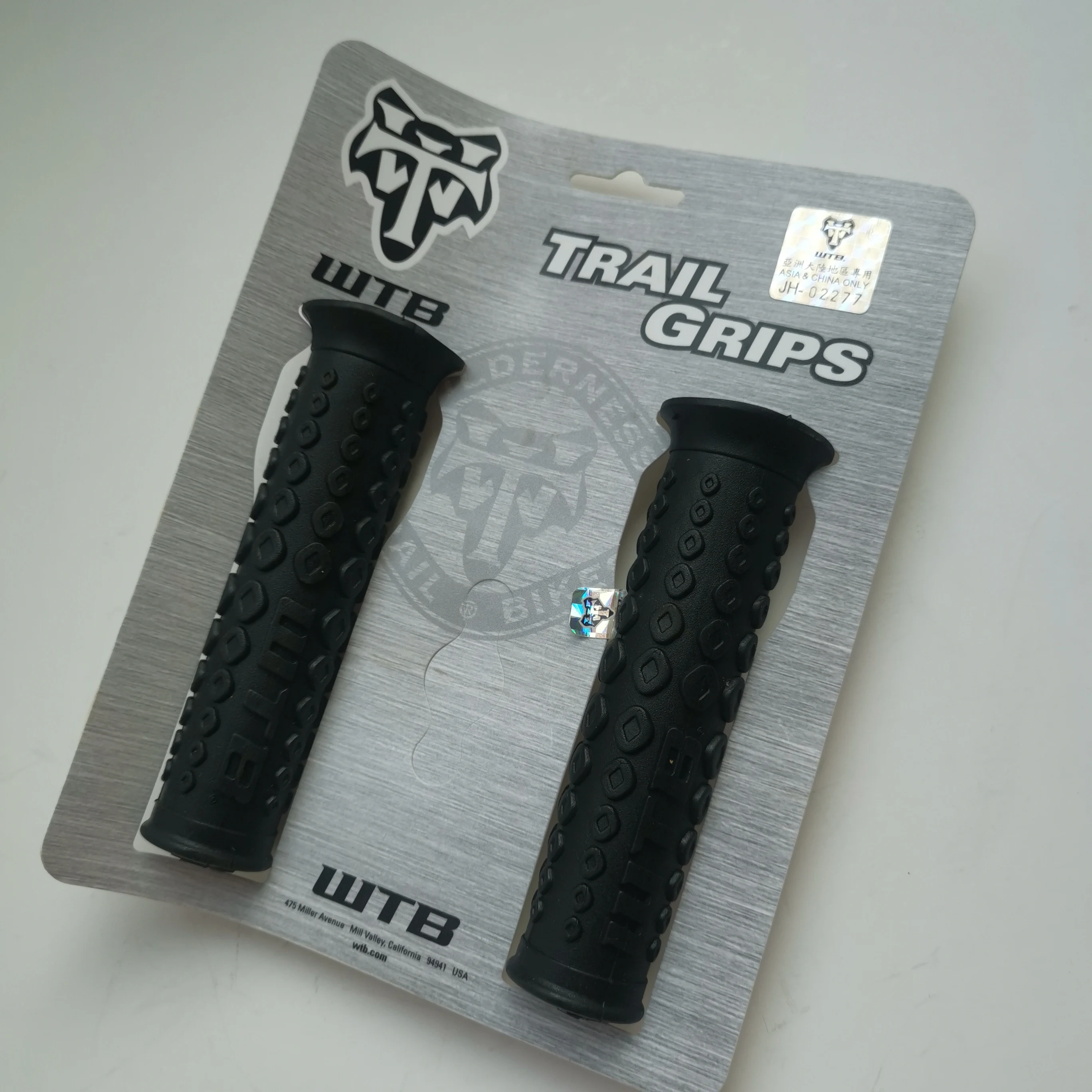 

2pcs/1 Pair Mountain Road Cycling Bike Bicycle MTB Handlebar Cover Grips Smooth Soft Rubber Anti-slip Handle Grip Bike Handlebar