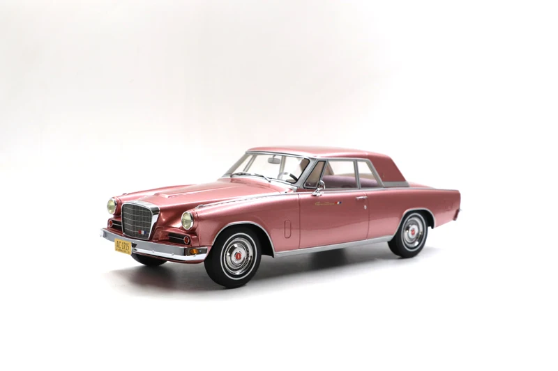 

BOS 1:18 Studebaker Gran Turismo Hawk 1963 Classic Car Limited Edition Resin Metal Static Car Model Toy Gift