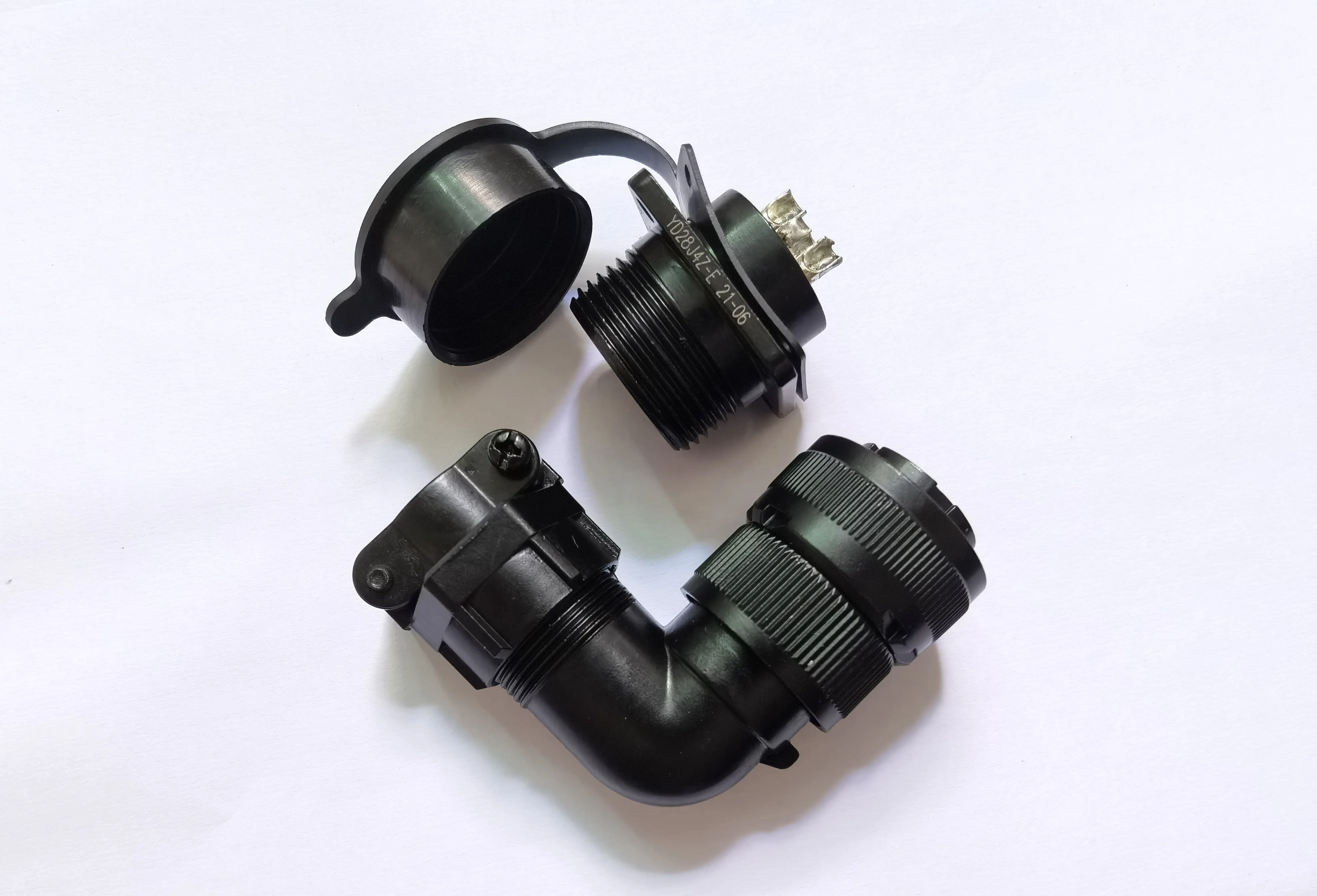 

Original new 100% servo motor plug YD28K4TS aviation plug YD28 15 core 4 core socket connector