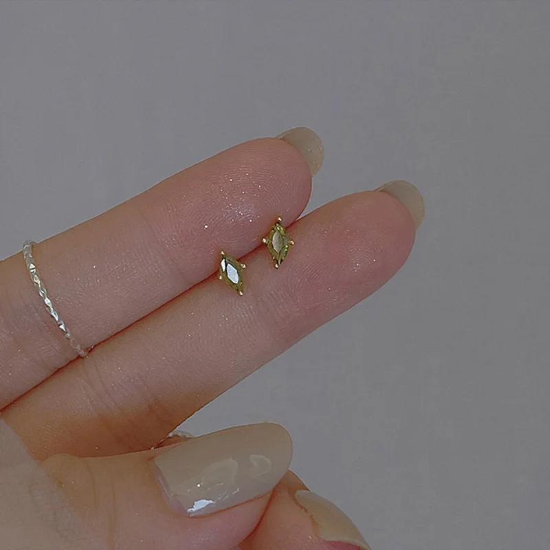 

14K Gold-plated Olive Green Zircon Horse Eye Stud Earrings for Women Simple Korean Green Zircon Earrings Jewellry Aretes Gifts