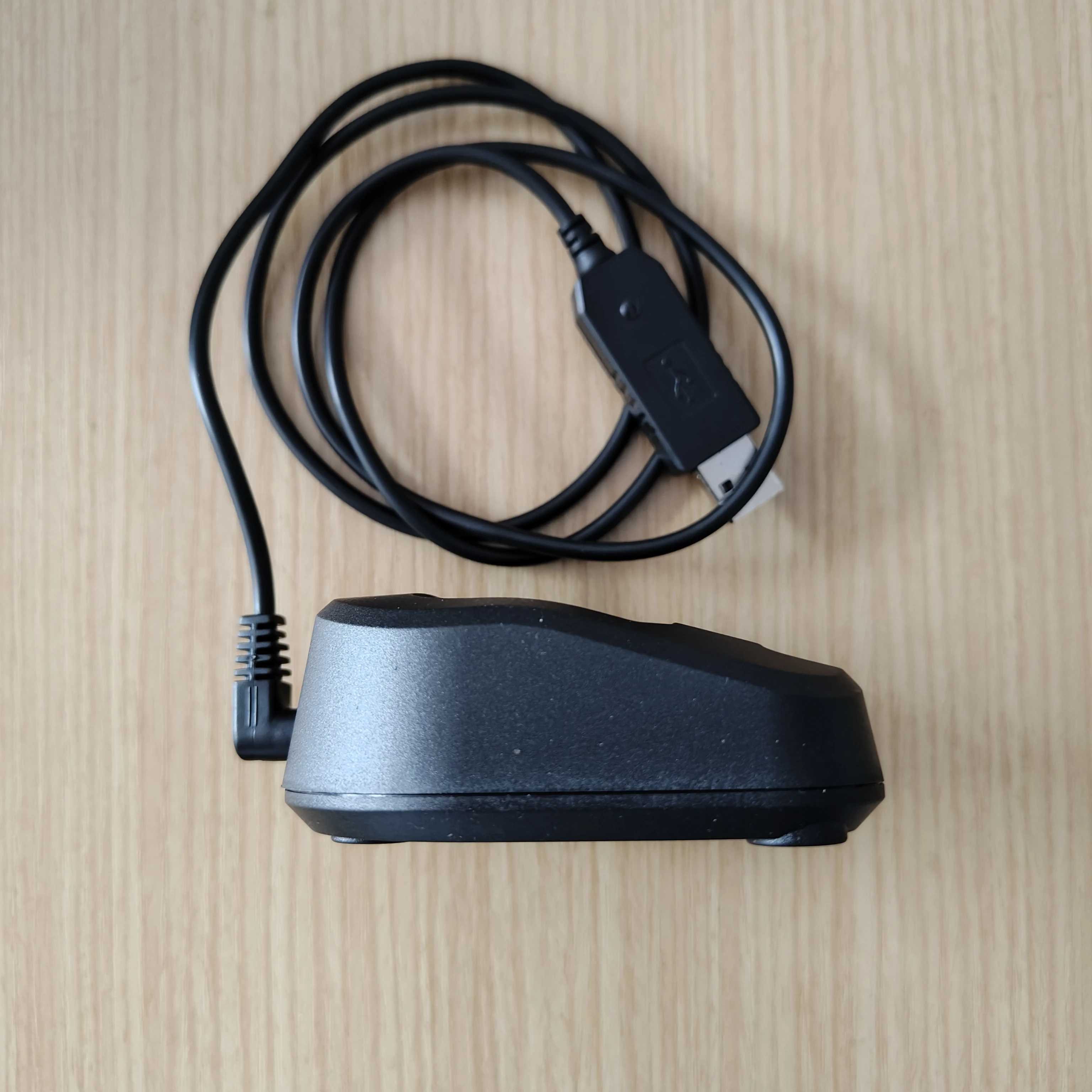 Зарядное устройство для портативной рации BAOFENG с дополнительным USB-адаптером UV82