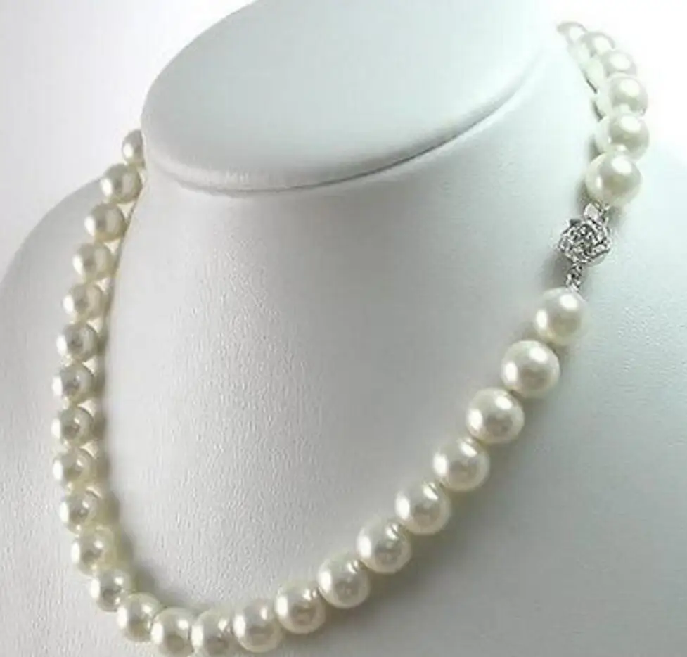 

Charming! 8-9mm White Akoya Cultured Pearl Necklace 18''