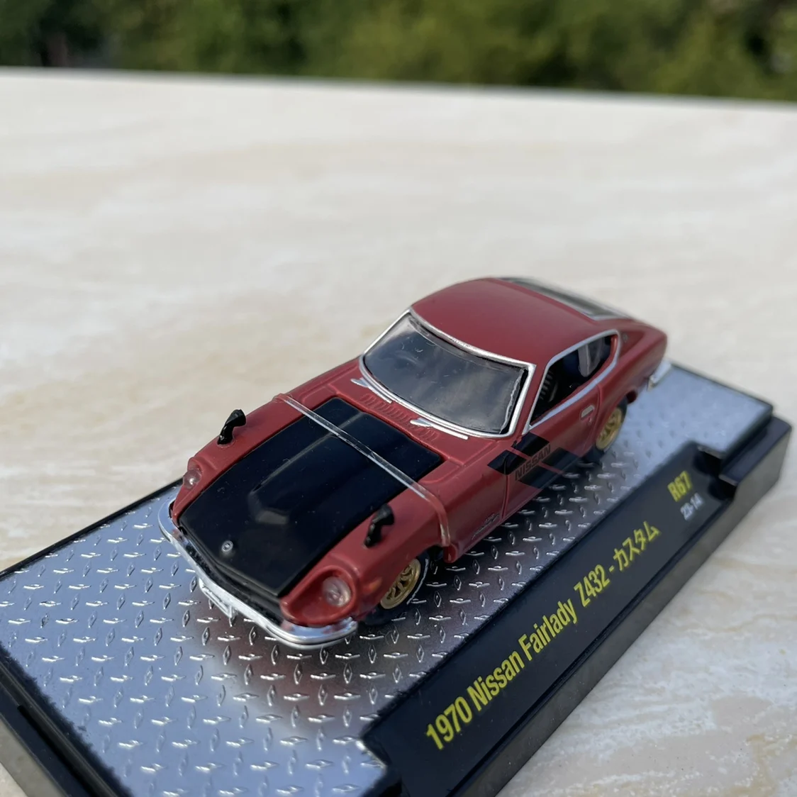 Фото Литой под давлением масштаб 1:64 Nissan Z432 спортивный автомобиль модель автомобиля из сплава Коллекционная игрушка в подарок сувенир дисплей орнамент №3