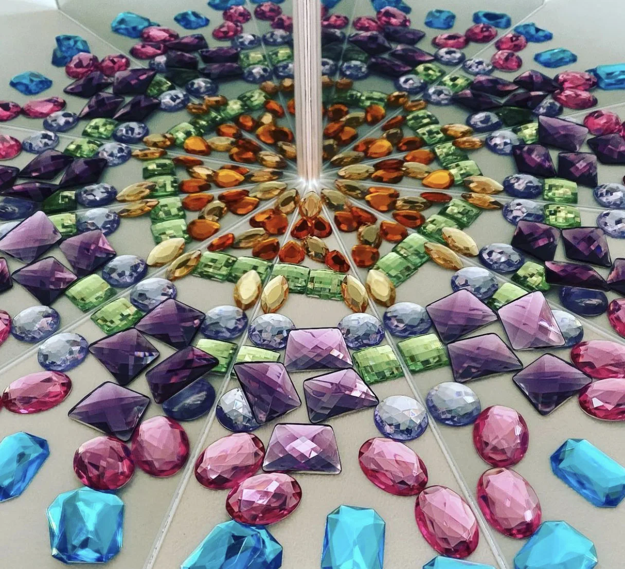 

Montessori Material Colorful Play Acrylic Crystal Diamond Loose Parts Reggio Emilia Party & Holiday DIY Decorations 28pcs