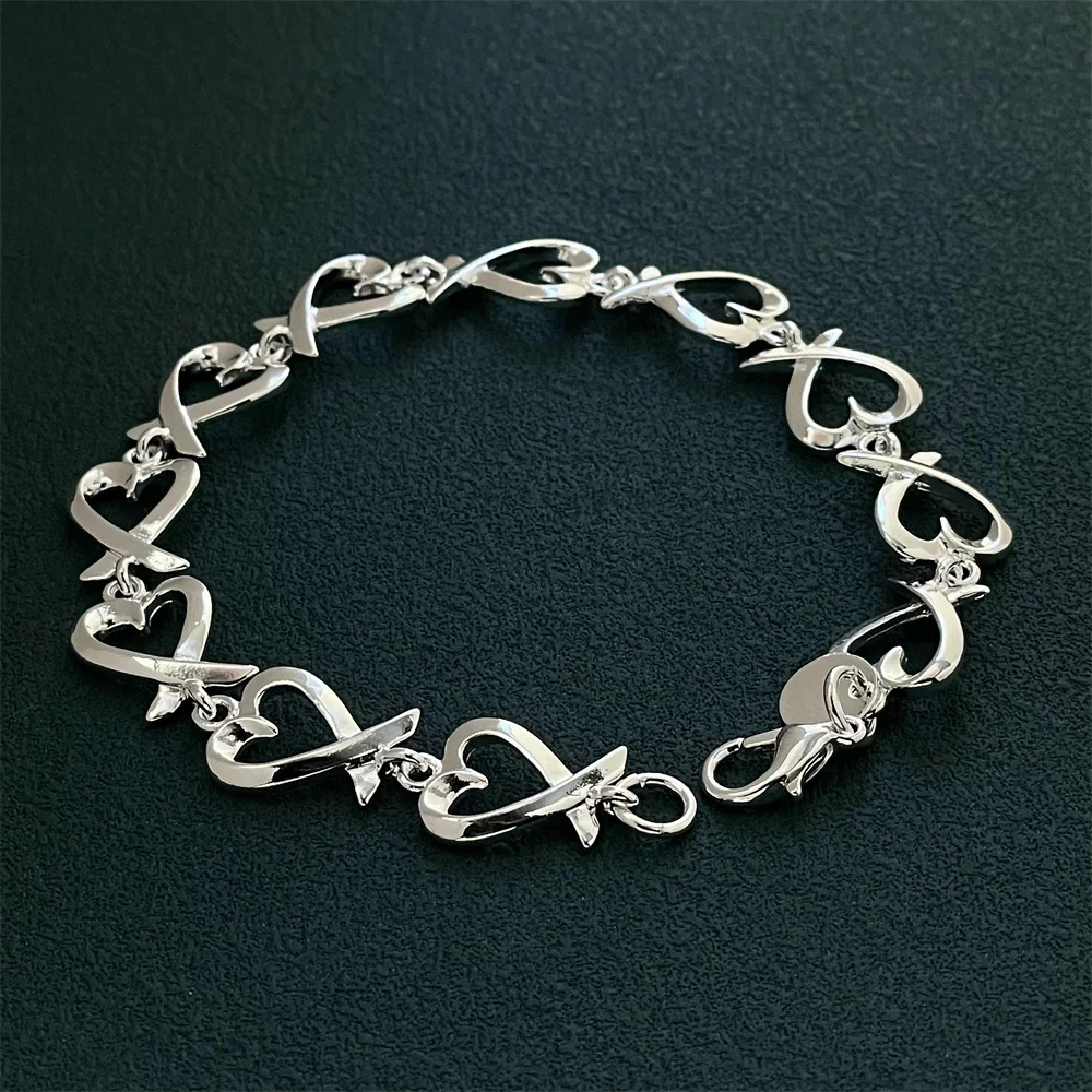 Женский браслет из серебра 925 пробы со звездами