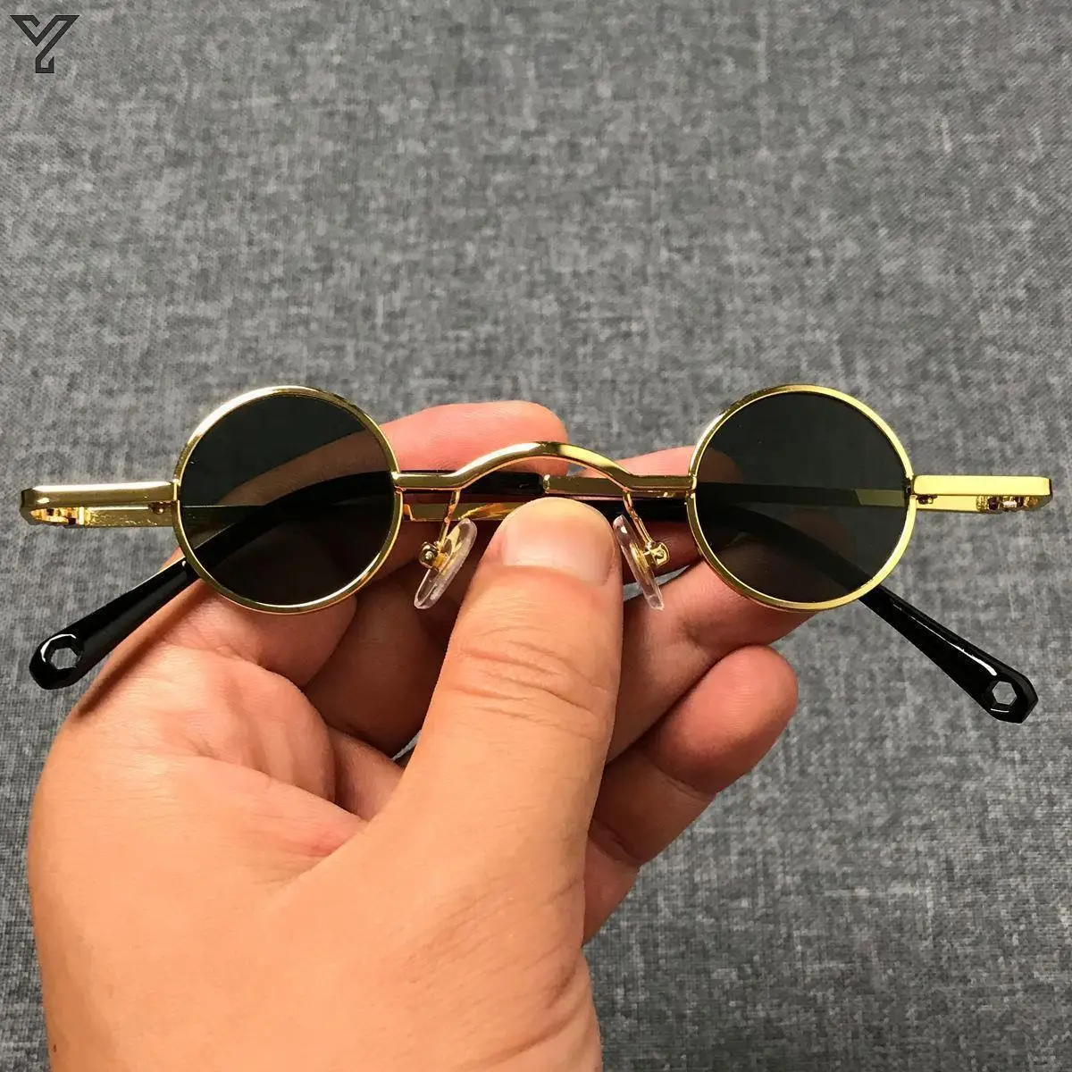 

Metal Hip Hop Sunglasses Hip Hop Trend Sunglasses Small Frame Punk Mini Frame Sunglasses Fashion Street Glasses