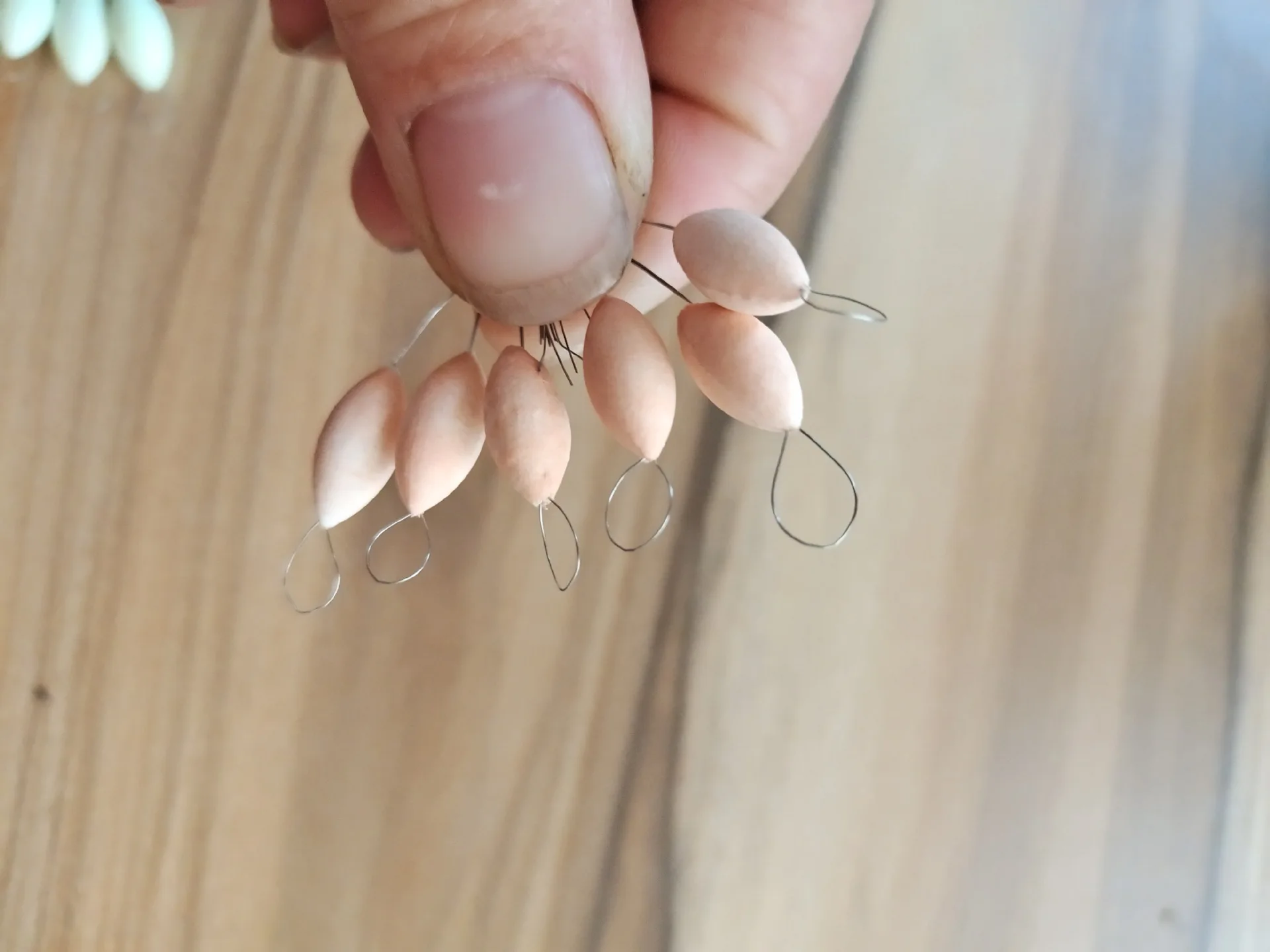 50pack/lot (300pcs) Luminous Fishing Float Mini Oval Seven-star Float Beans 11mm/13mm/15mm  Carp Fishing Tackle Accessory  A423