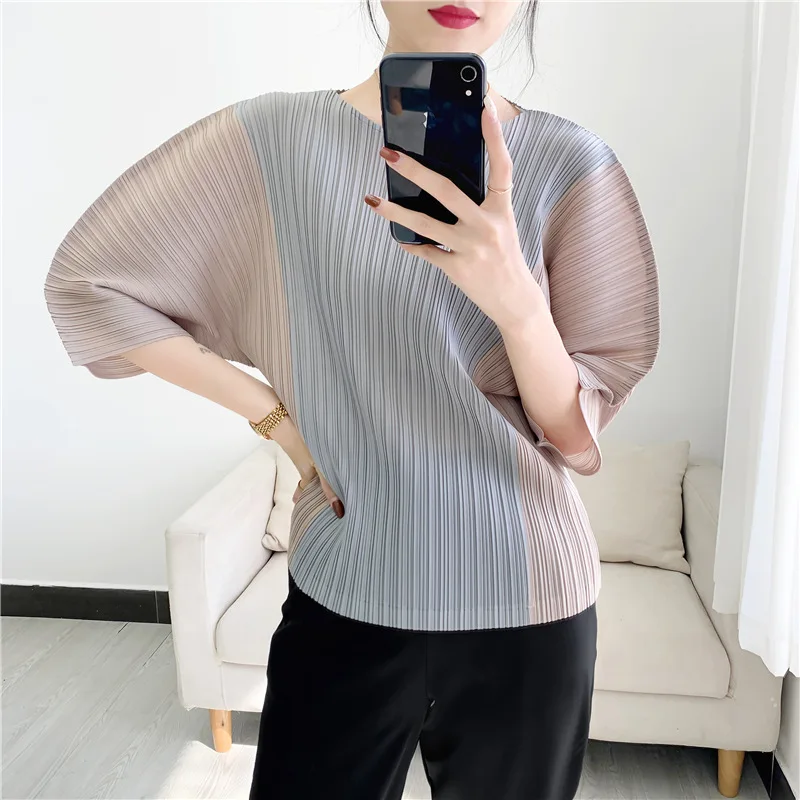 

Miyake Pleated Plus Size Top T-shirt Color Blocking Seven-minute Sleeve Fashion Urban Casual Women's 2023 Spring and Summer New