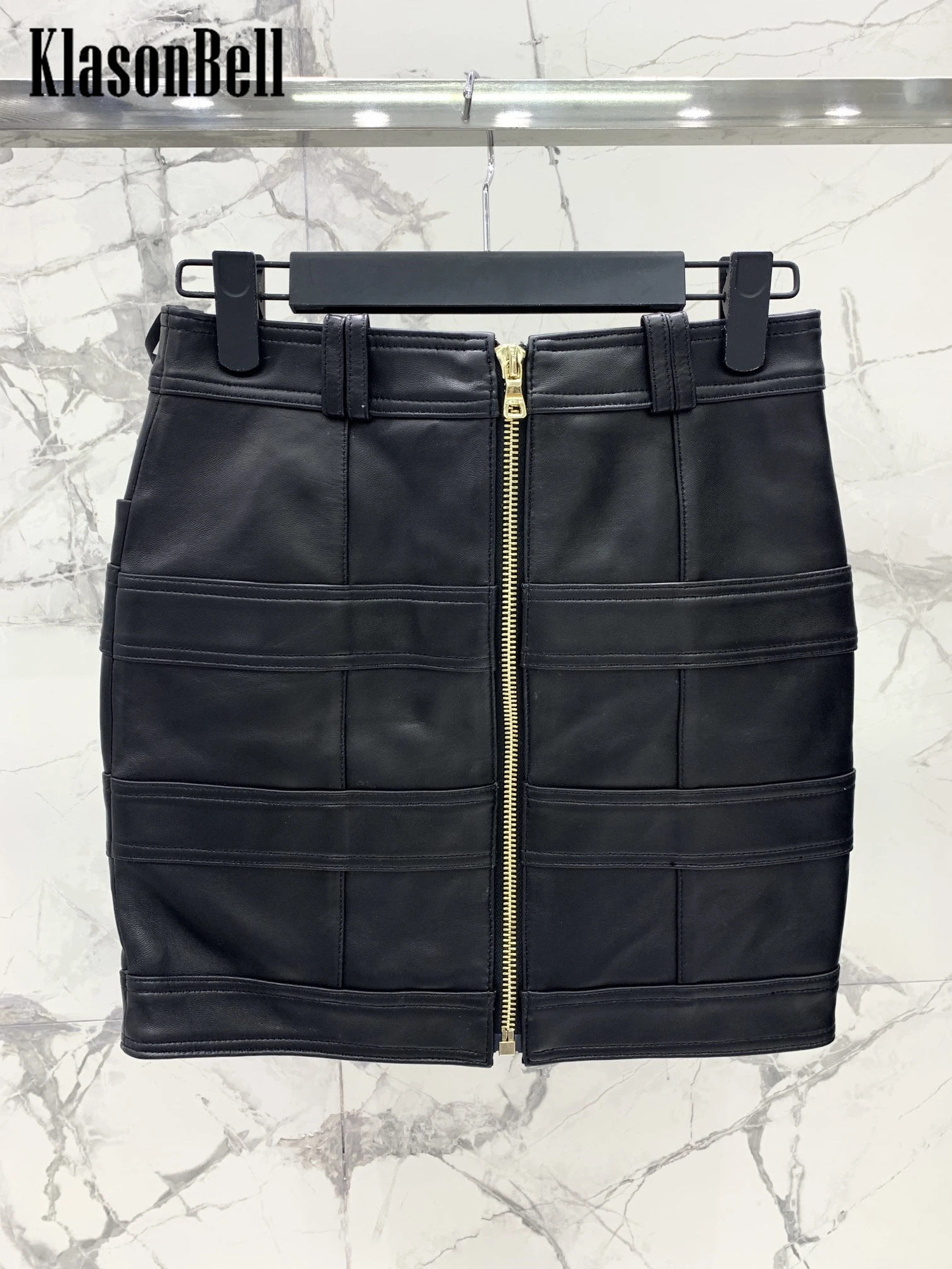 Рисунок 3 - Женская мини-юбка из натуральной кожи