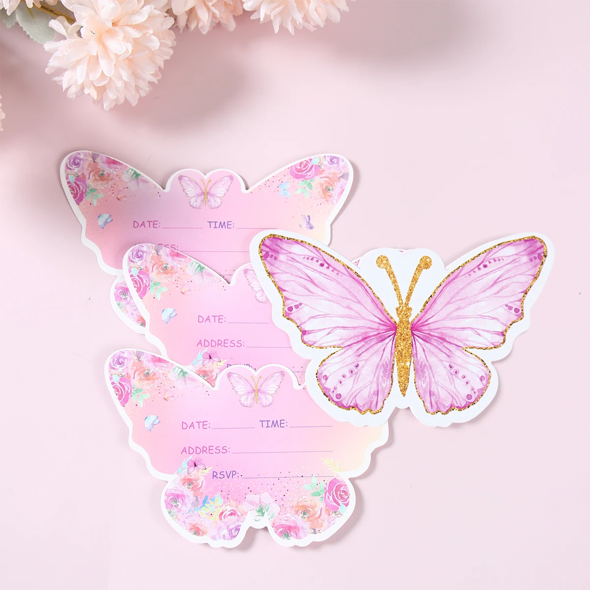 Розовая бабочка инопланетянин пригласительная открытка весенняя тема один день