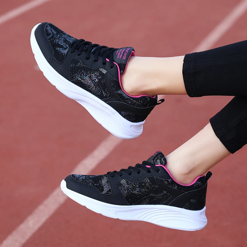 Couple Sneakers Men Women Walking Shoes Mesh Casual Lace-up Jogging Shoes Outdoor Athletic Sneakers