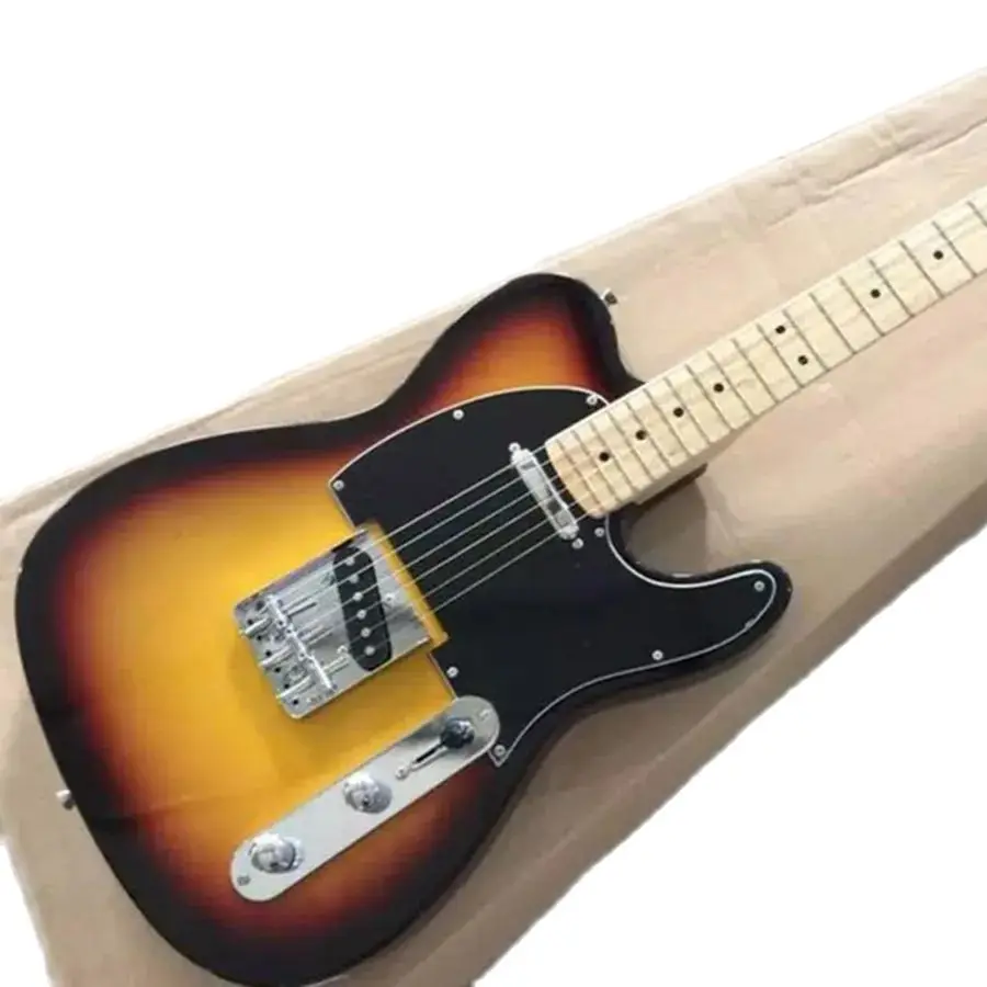 

Sunset colored electric guitar, black protective plate, maple fingerboard, customizable upon request, free shipping