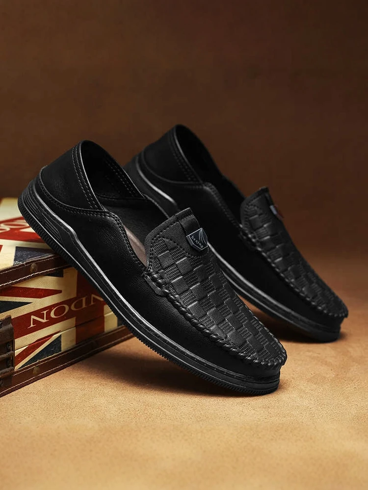 Design Treasure Sle ~ 2024 New Slip-on Breathable Casual All-matching Lightweight Soft Bottom Men's Moccosins |