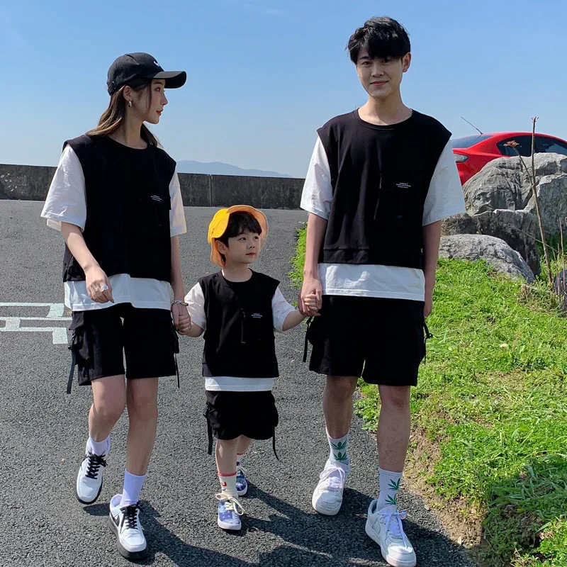 

Family Set To Mom Dad And Son Daughter 2022 Summer Parent Child Matching Outfit Fashion Father Boys Sets Mommy Baby Girl Clothes