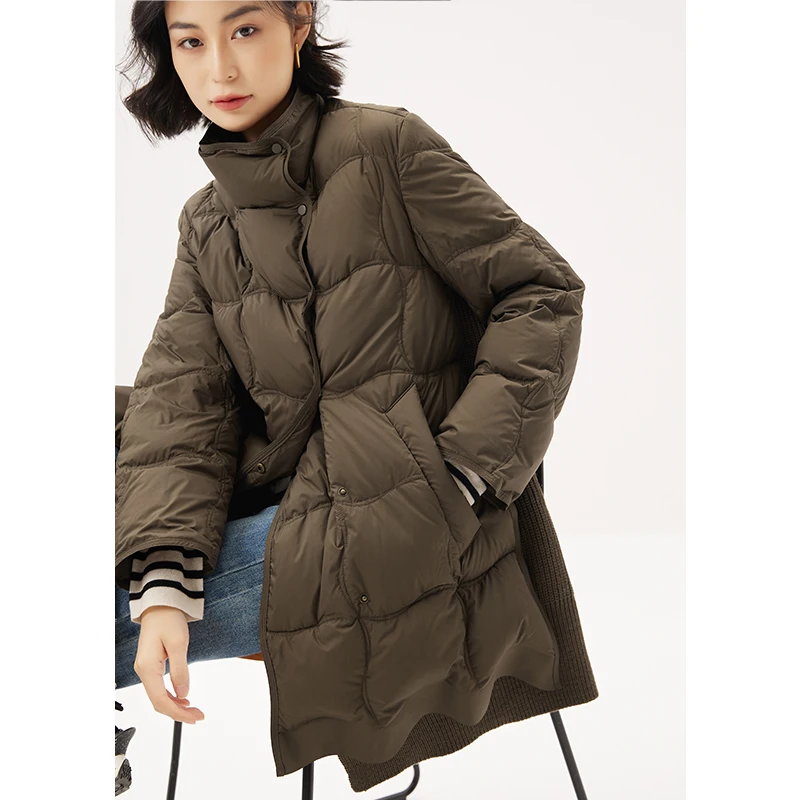 Design Fashion High Quality 90% White Goose Down Vintage Wide-waisted Covered Button Autumn/Winter Winter Jacket Women